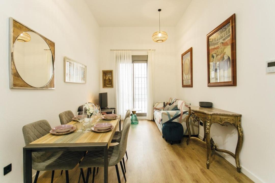 Modern With Seasonal Swimming Pool- 1Bd 1Bth- Goyeneta Apartment Seville Exterior photo